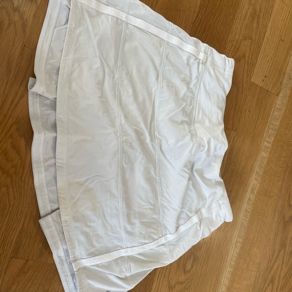 white lululemon tennis skirt